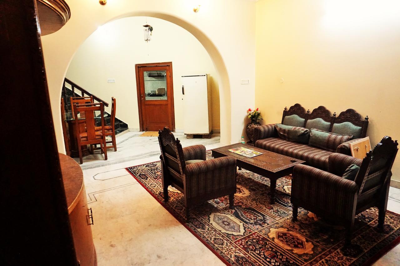 ג'איפור Lazy Mozo Backpackers Hostel מראה חיצוני תמונה