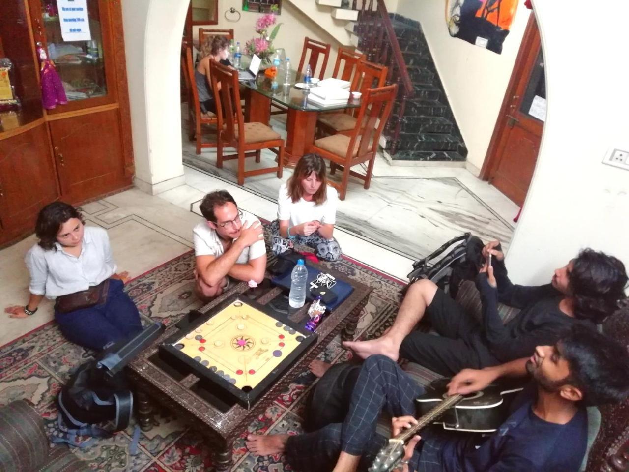 ג'איפור Lazy Mozo Backpackers Hostel מראה חיצוני תמונה
